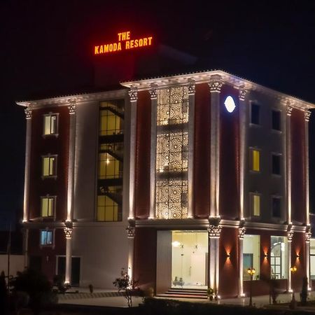 The Kamoda Resort Ambikapur Buitenkant foto