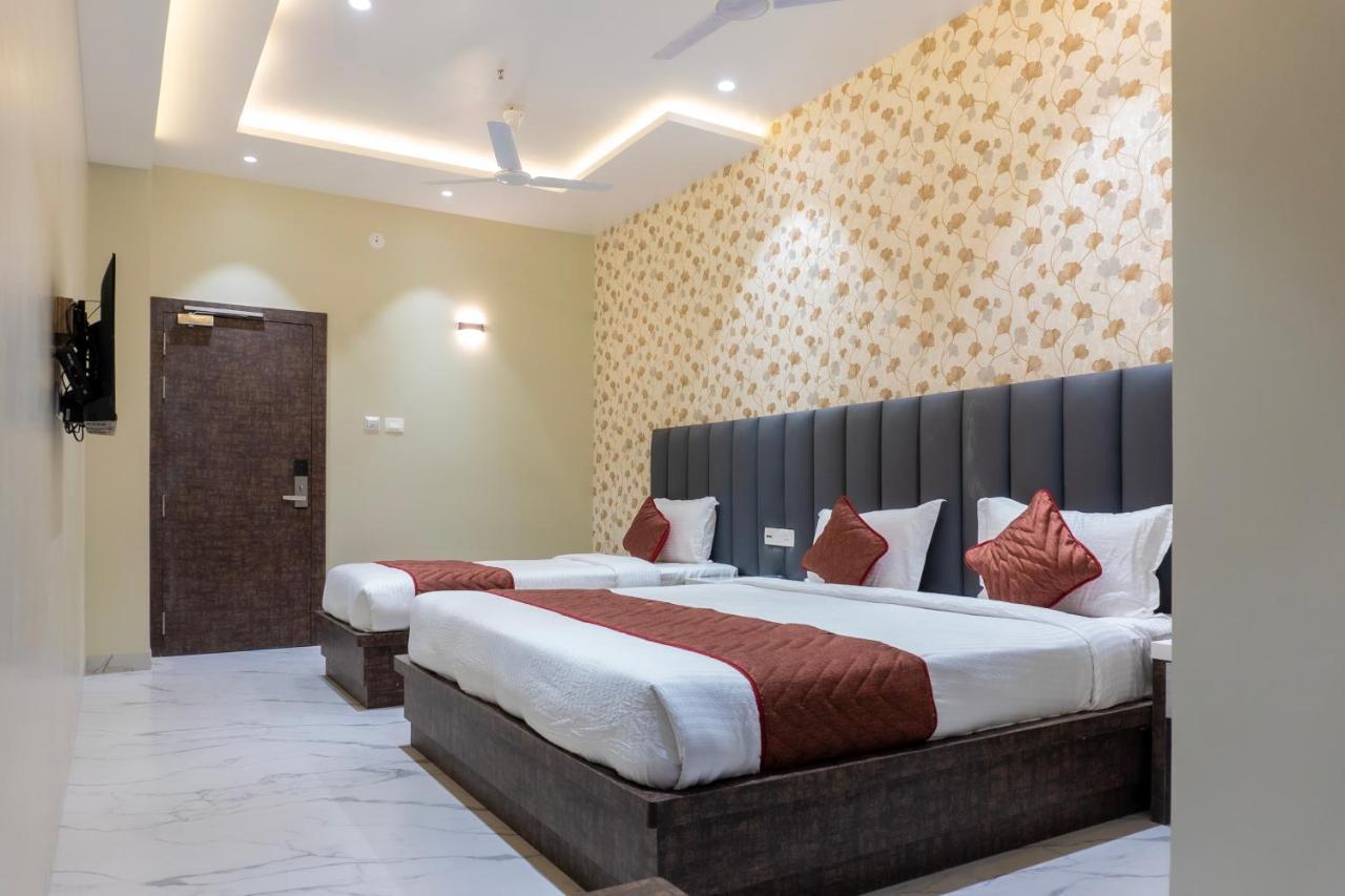 The Kamoda Resort Ambikapur Buitenkant foto